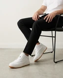 Tênis Casual Thunder Branco em uso